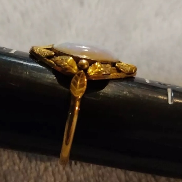 Antique Estate 10KT YELLOW GOLD OPAL leaf RING π π€ π - Picture 9 of 9